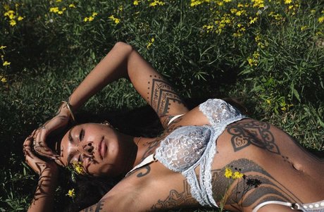 Thefreeelf naked pornstar pictures