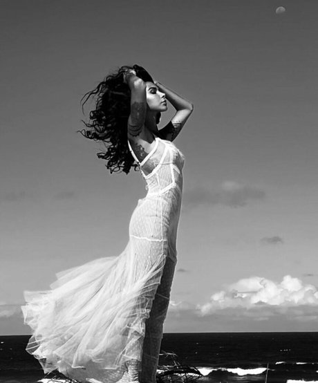 Thefreeelf model exclusive picture