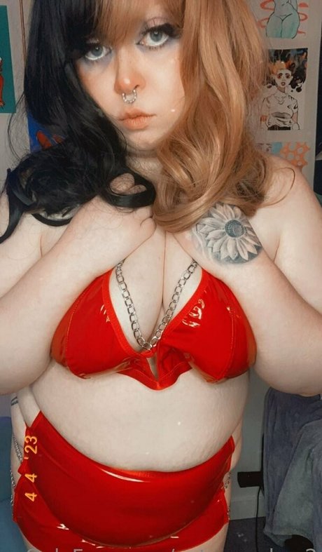 cutepeaches2 model xxx pic