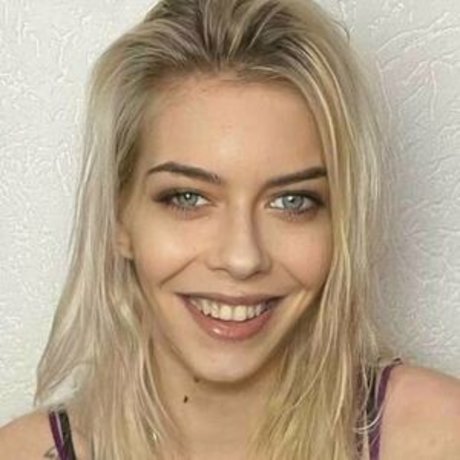 badbbyskyfree pornographic star img