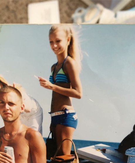 Michelle Pimer hot star gallery