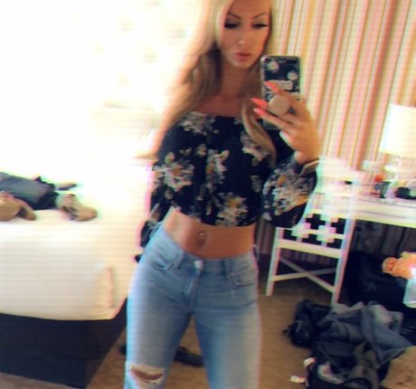 Michelle Pimer model nudes picture