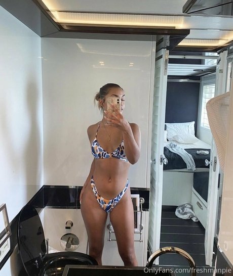 exoticbabe18 high quality pornstar img