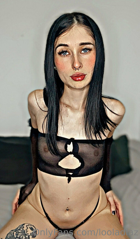 looladiaz model art photos