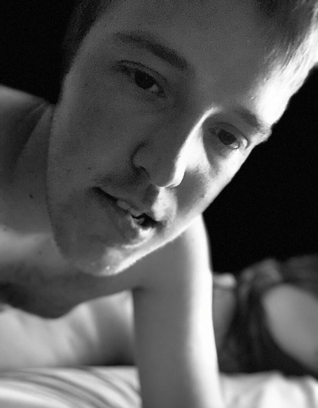 kdepew model free photo