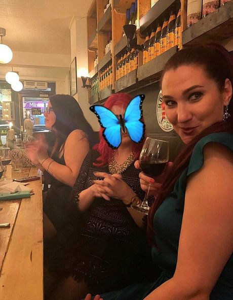 madam___caramel Quick model image