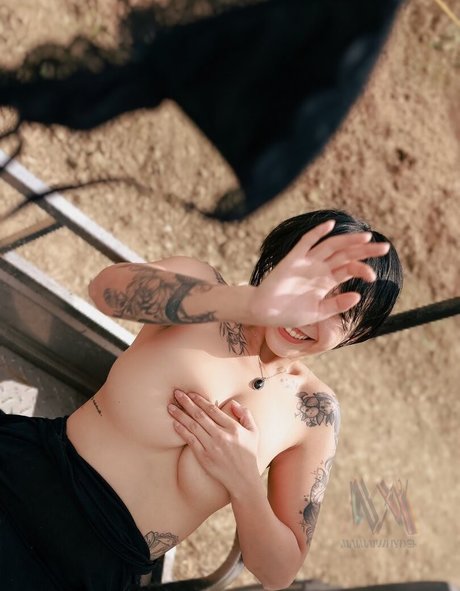 Maimaiwhyder star naked image