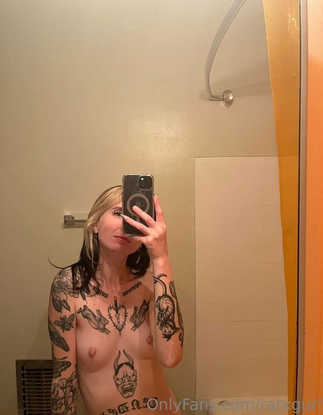 ratxgurl model naked images
