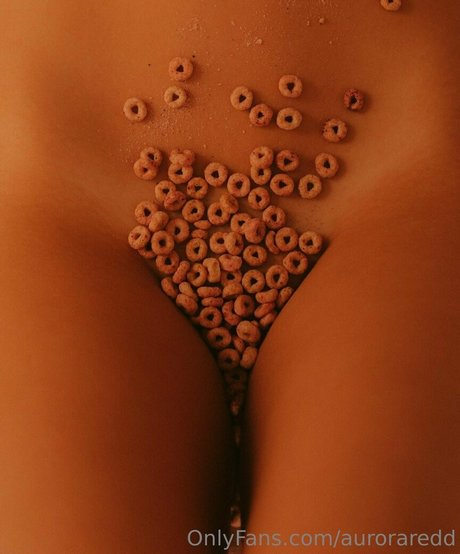 auroraredd star nudes img