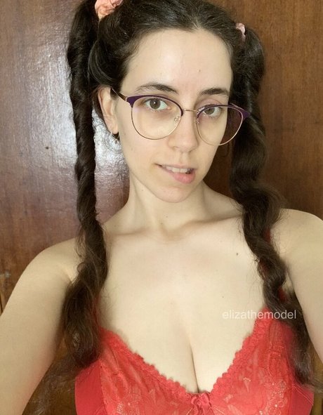 elizathemodel nudes actress pics