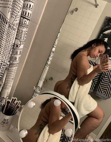 robynbanks art actress images