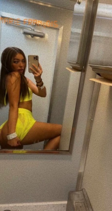 Lily marie222 exclusive model photo