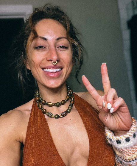 Casey Samsel model high quality picture