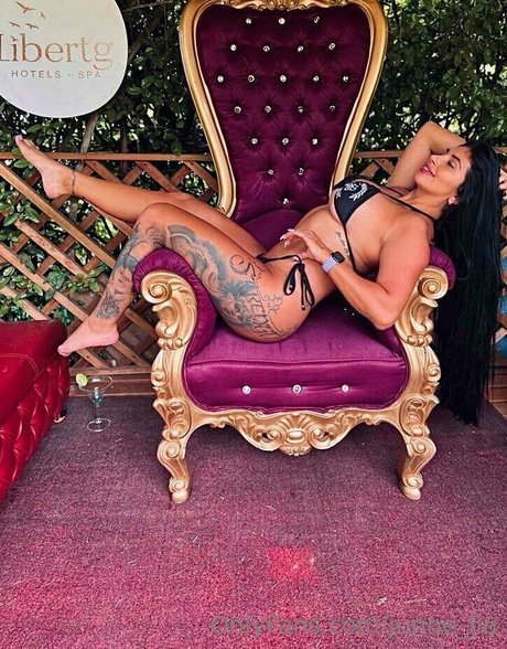 junne liu model sexy photo