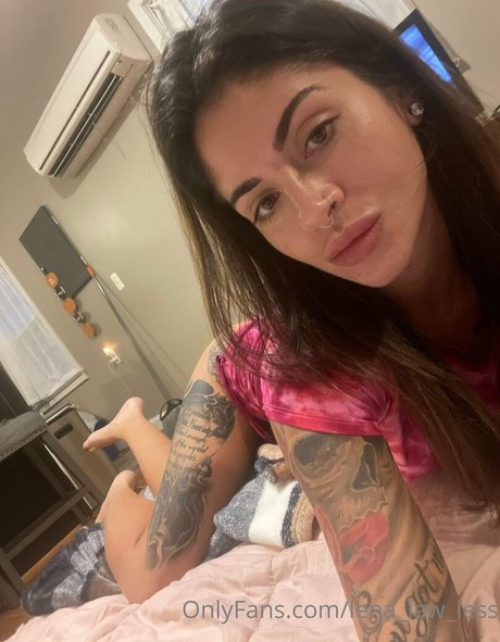 lena law less star img