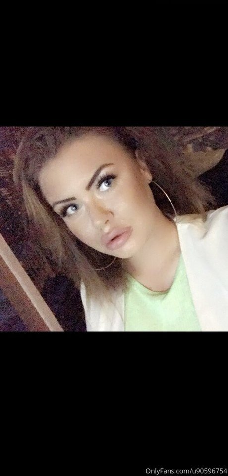 nellu crazy model top photo