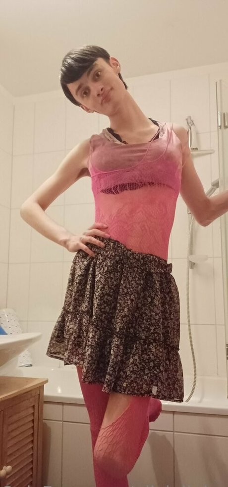 alicialiniquinn erotic star images