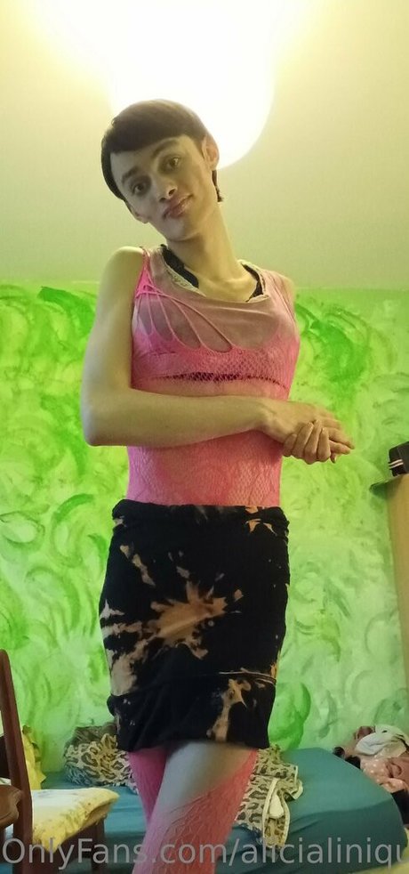 alicialiniquinn model sexy galleries