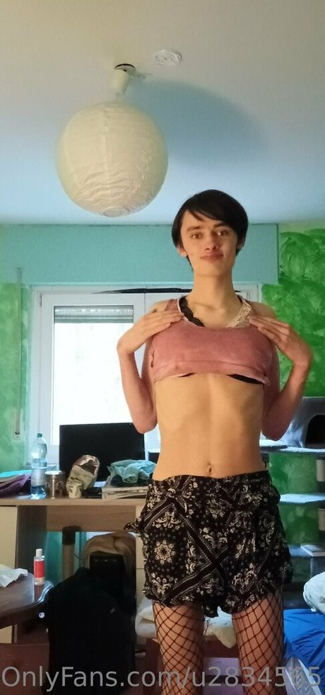 alicialiniquinn model nice gallery