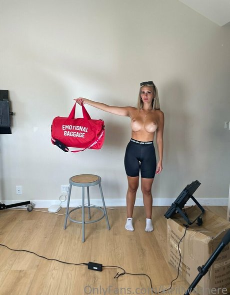 Molliipop star nudes pic