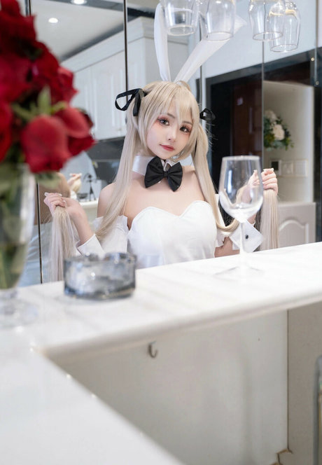 nekokoyoshi model adult image