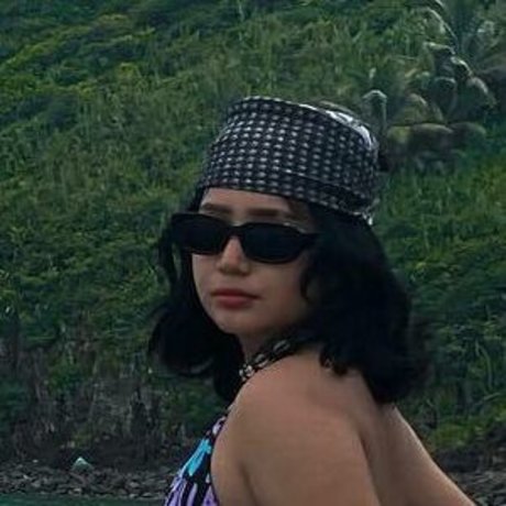 Slythye nice pornstar gallery