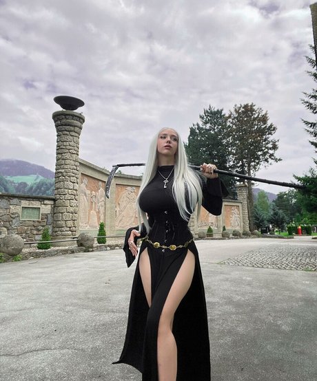 Eilse Deinsee erotic model archive