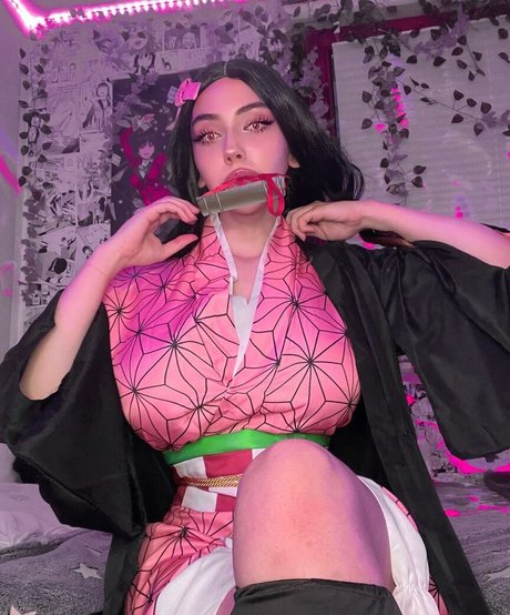 Eilse Deinsee sex model picture