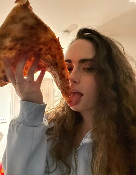 hnnnyy model naked pics