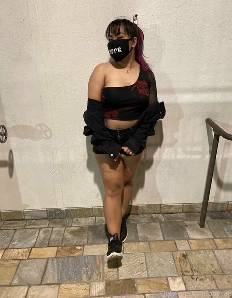 hairy milf onlyfans sexy image