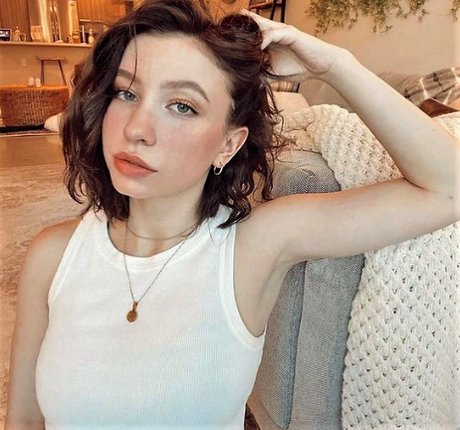 Katelyn Nacon star sex galleries