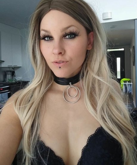 VMissyB star top image