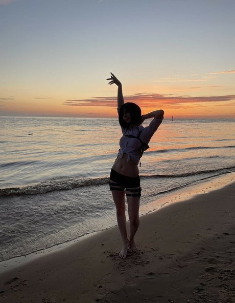 NatsumiPon erotic actress images