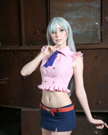 NatsumiPon sexy actress pic