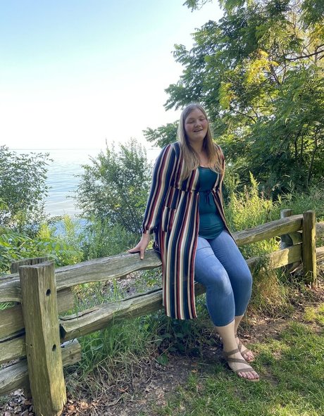 amazonjacq model erotic photo