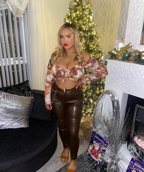 Caoimheeee star porn pic