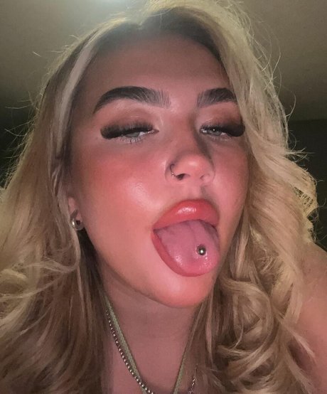 Caoimheeee hot star img