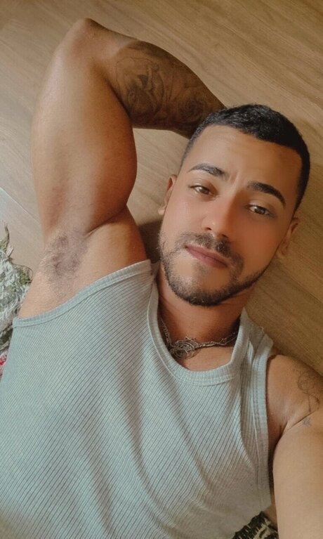 Luiz Adriano erotic pornstar galleries