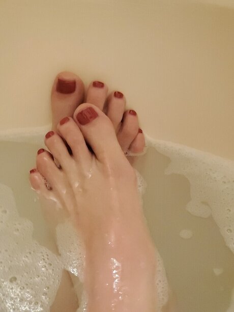 M1LF feet porn model gallery