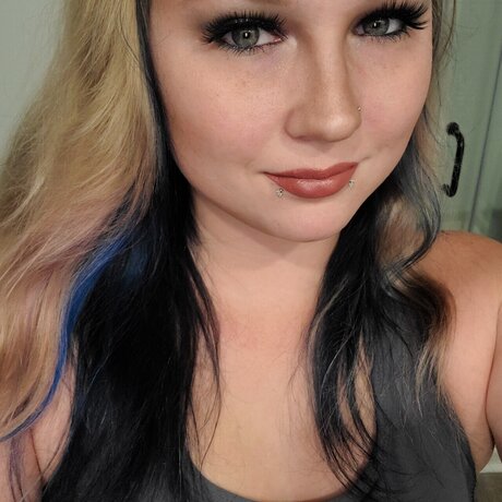 Justice hot model pictures