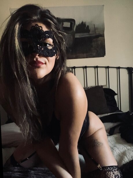 famous female onlyfans naked picture