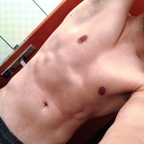 Joey Love naked star pic