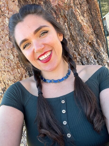 RaptorBravo star erotic picture