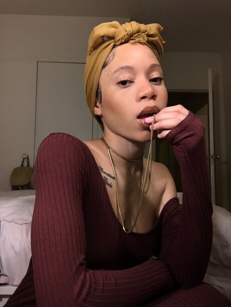 Kapowski model beautiful images