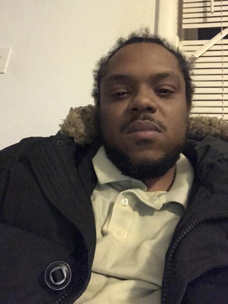 Raevon Parker model hd image