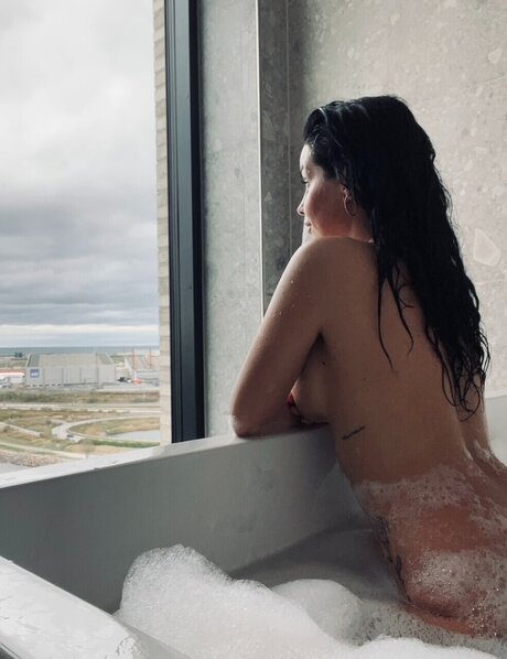 miss piercing pornstar nude pics