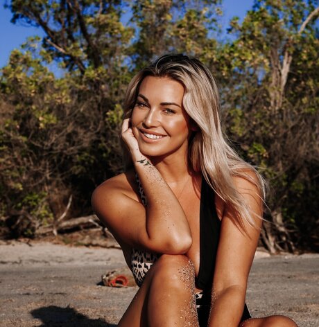 Ciara Price nice model img