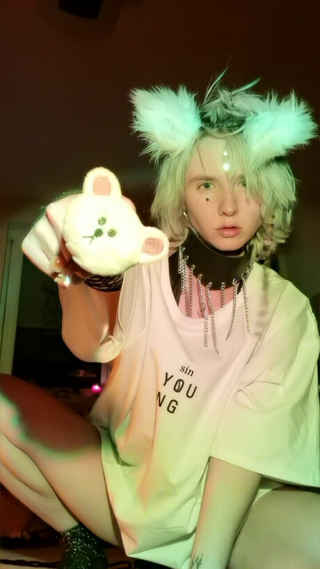 Alien Priestess actress images