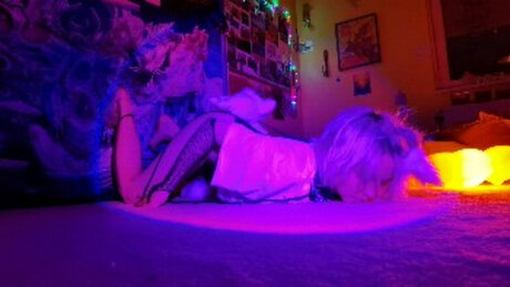 Alien Priestess star nice archive