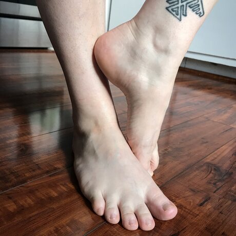 Alexis Poti star free photos